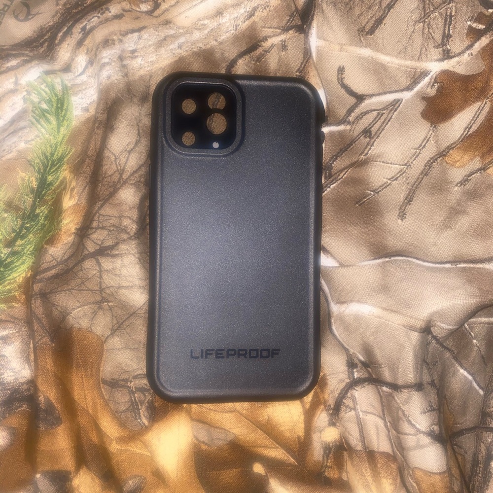 Life proof - Picture 2 of 2